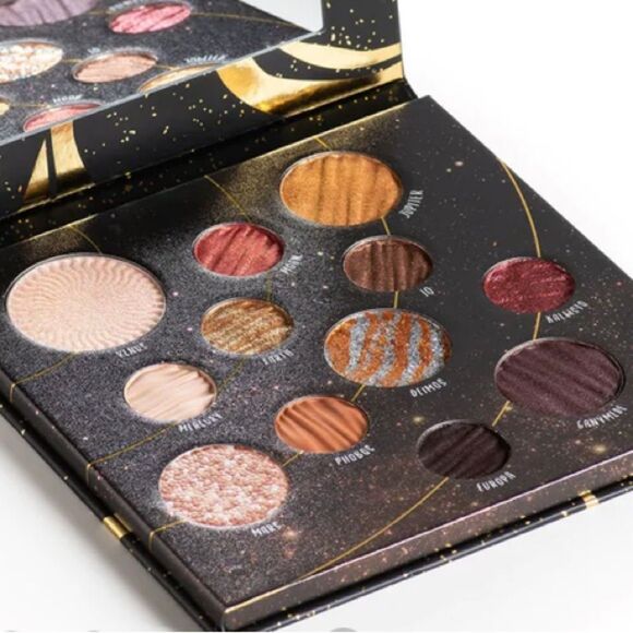 DITO Venus Palette Limited Edition gorgeous shadows versatile, usable & pretty - Picture 4 of 8